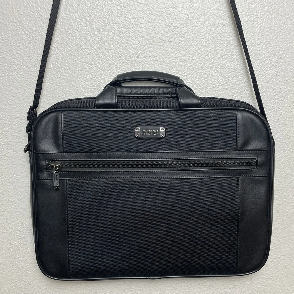 Kenneth Cole Reaction Black Soft Briefcase Messenger Bag Style 536390‎
